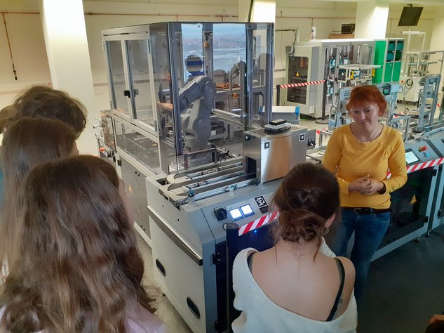 Schüler Exkursion zum HTW 