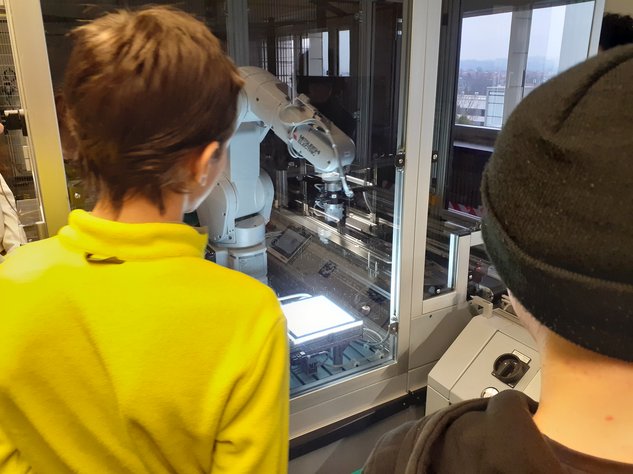 Schüler Exkursion zum HTW 