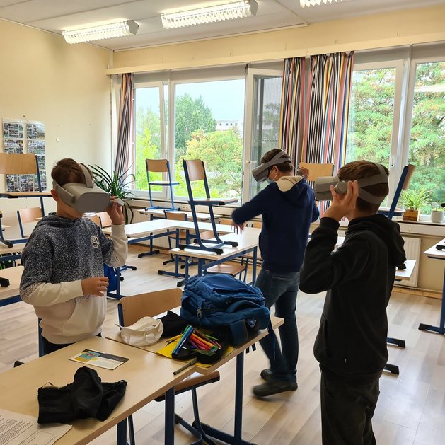 Laborschule-Dresden_Berufsorientierung mit VR-Brillen